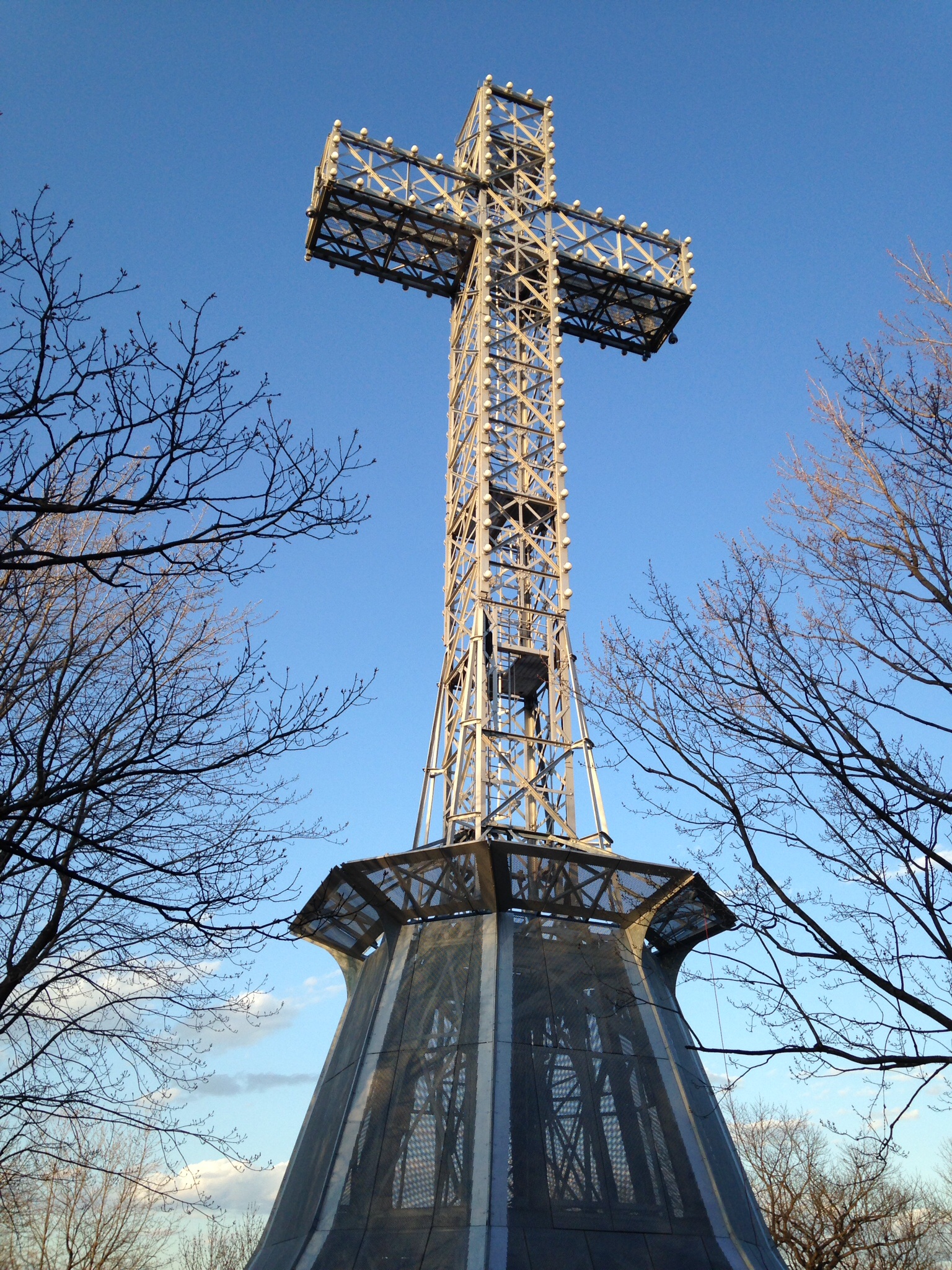 Cross on top of Mount Royal